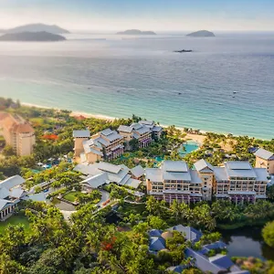 Курортный комплекс Hilton Yalong Bay &, Санья